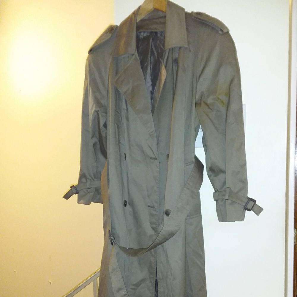 Vintage Brown Trenchcoat